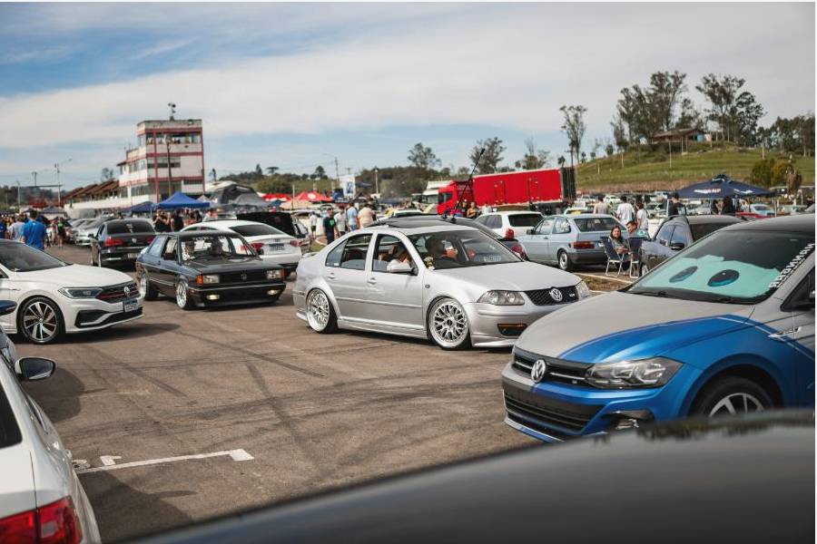 4WD tuning in workshop